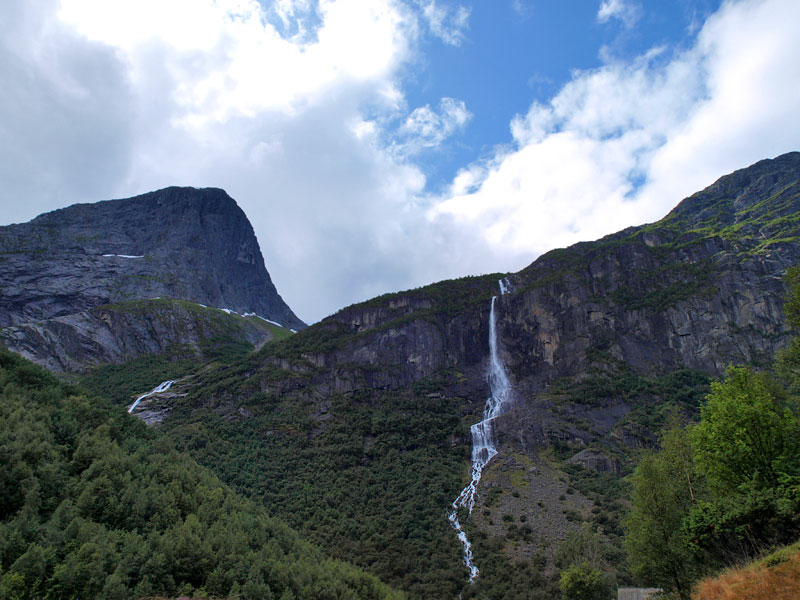 Глазами очевидцев: водопад с Бриксдайла. Тур в Норвегию: фьорды и ледник