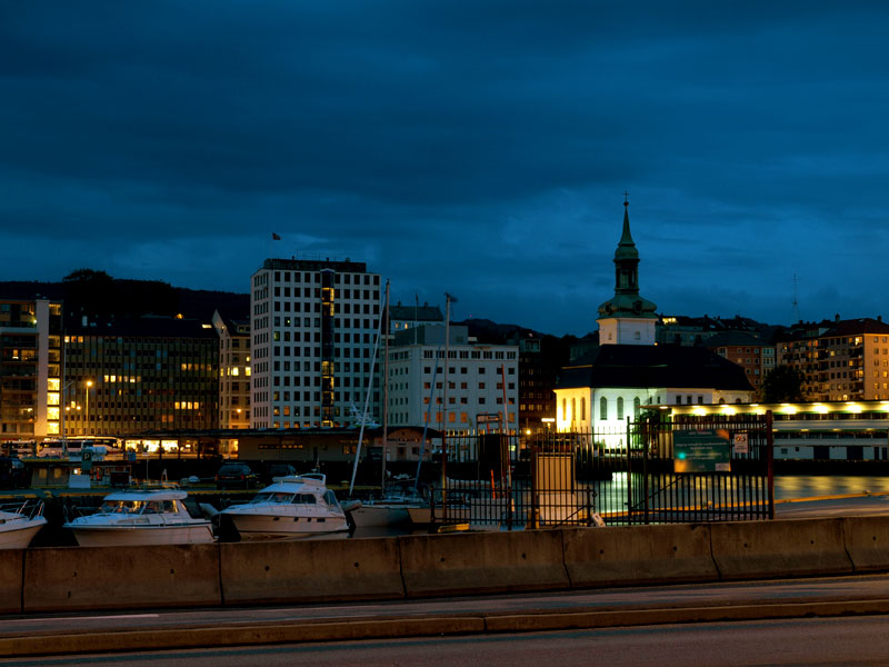 Глазами очевидцев: ночь. Тур в Норвегию: фьорды и славный мокрый город Берген
